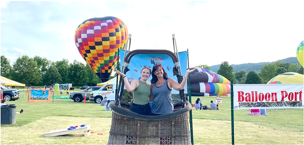 photo of food truck lady nancy and alison oleary about us